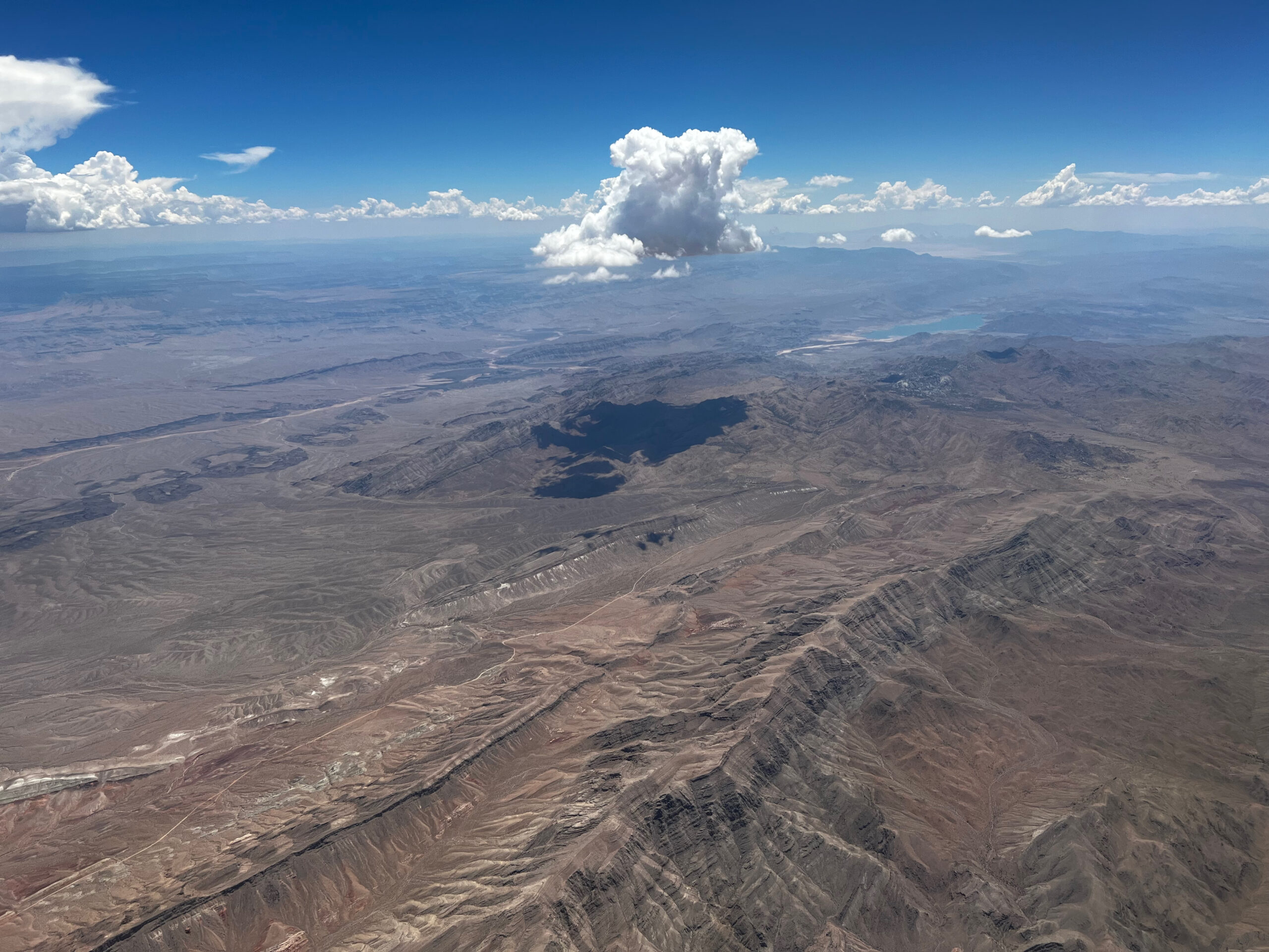 Mountain range near Lake Meade