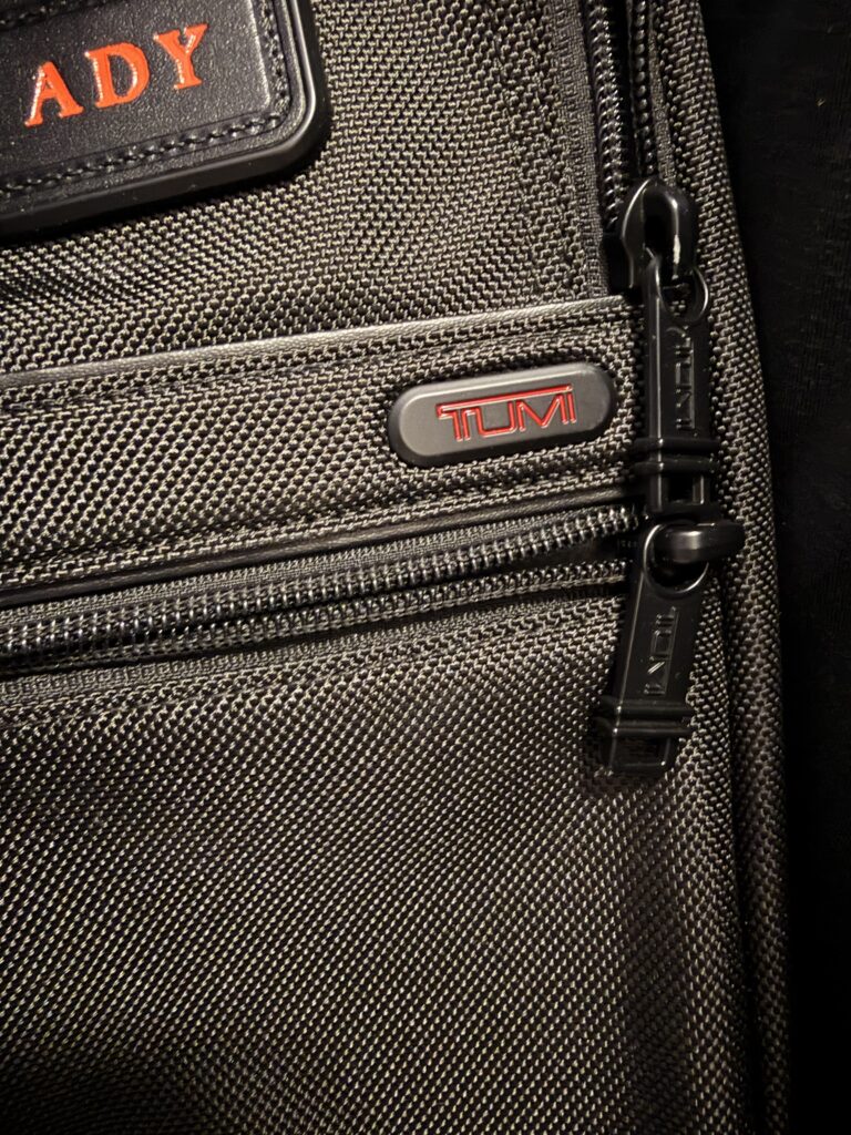 TUMI LUGGAGE REVIEW: IS IT WORTH THE HYPE? img 6137